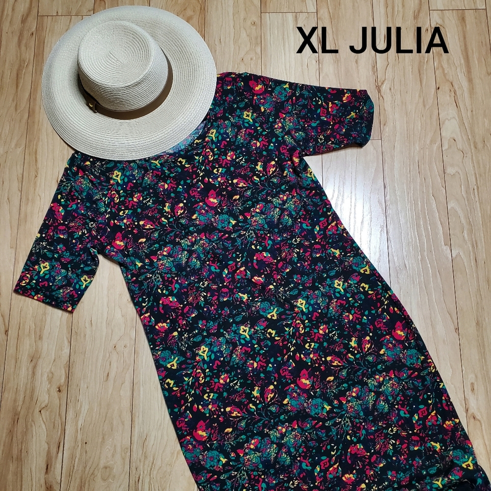 LuLaRoe XL Julia Dress